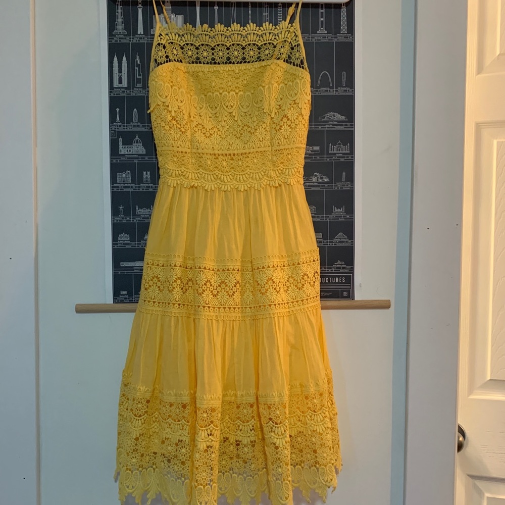 Yellow dress!!